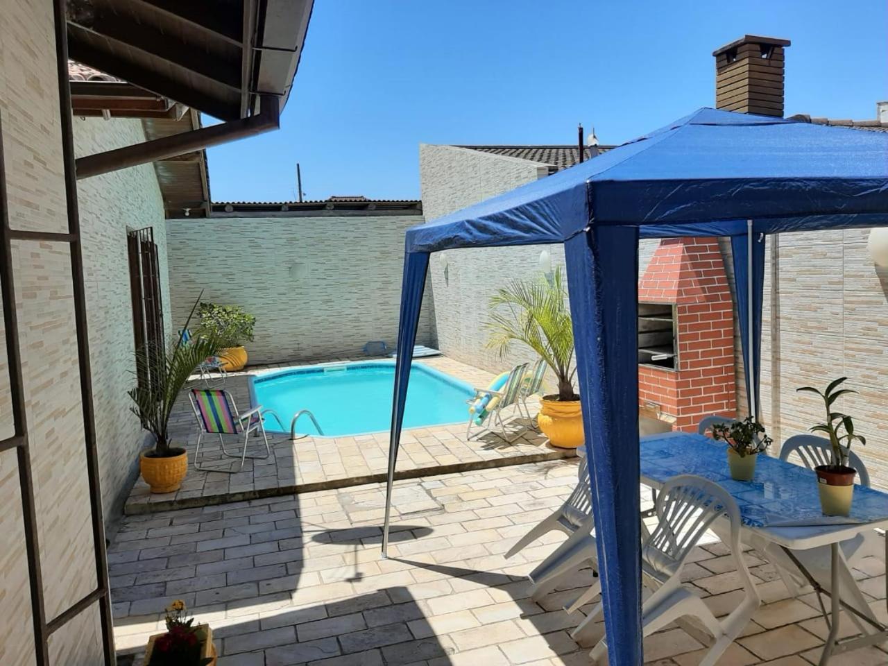 Casa Agradavel Nos Acores Com Piscina Ate 13 Pessoas Com 4 Suites Holiday home Florianopolis